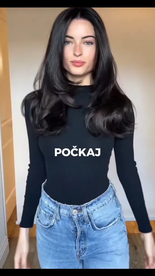 Keď tvoje vlasy niesú tvoje, ale akože sú... 🤌 Chápeš... 😉🤫 #nanicvlasysk #nanicvlasy #vlasy #hairgoals #hairstyle #hai...