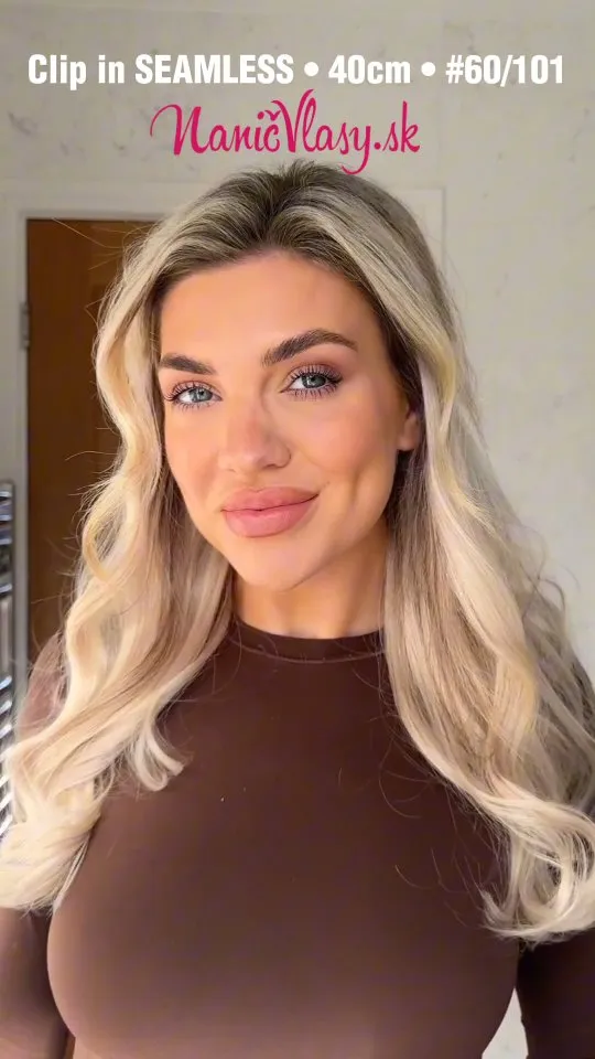 Clip in Seamless v dĺžke 40cm, 150g, melír #60/101 sú také, že... 🥰😍🫠😉😘🤩 https://www.nanicvlasy.sk/clip-in-vlasy/clip-i...