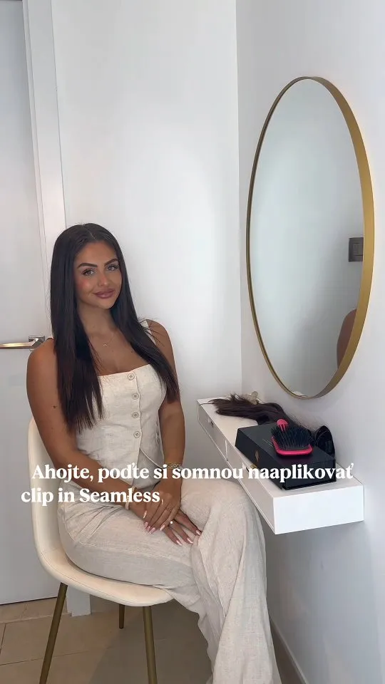 Clip in vlasy sú najrýchlejší spôsob, ako dodať účesu objem a dĺžku za pár minút 🤍 Stačí pár krokov a výsledok je prirod...