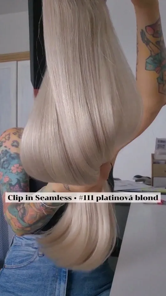 Nádherné #111 platinové blond • 8 pásová sada na videu zviazaná vcelku • priamo z výroby posielame zákazníčke 👌👌🤍 #nani...