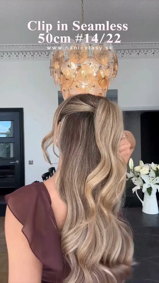 Pripravte sa na spoločenskú udalosť s nami 🥰👑 www.nanicvlasy.sk #nanicvlasysk #nanicvlasy #hairstyle #bridalhair #exte...