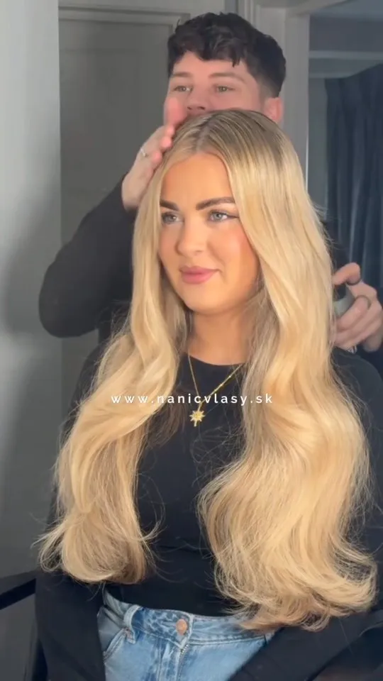 Nádherne nakombinované melíre tape in vlasov, #6/27 a #18/613 🥰🥰 Dĺžka 50cm. Čo poviete na výsledok? #nanicvlasy #nanic...